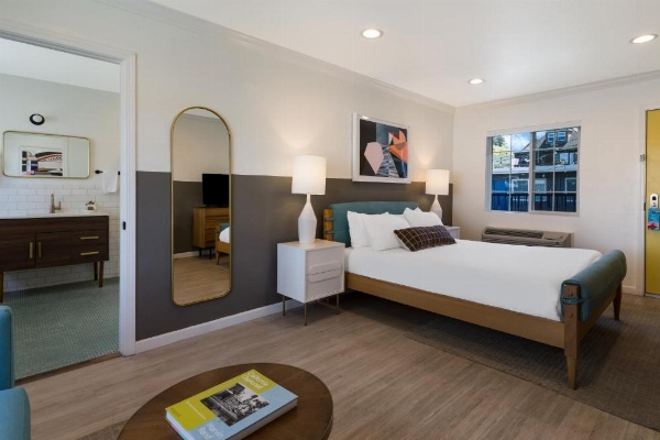 Signature Inn Oakland image 39